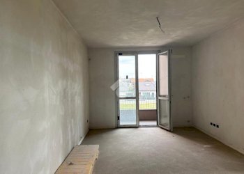Two-room apartment Via Giovanni Paolo II, Casorezzo - photo 3