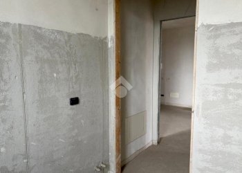 Two-room apartment Via Giovanni Paolo II, Casorezzo - photo 12