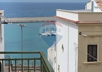 Edificio all\'aperto - Quadrilocale Via G. Garibaldi
 
10, Balestrate - foto 22