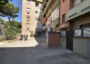 Edificio all\'aperto - Bilocale Via Mariannina Coffa Caruso
 
3, Catania - foto 18