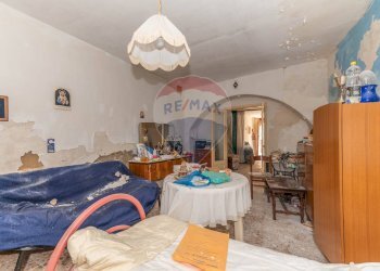 Sala da pranzo - Casa indipendente Via Guglia
 
57-61-63, Caltagirone - foto 11