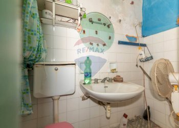 Bagno - Casa indipendente Via Guglia
 
57-61-63, Caltagirone - foto 12