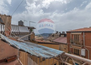 Edificio all\'aperto - Casa indipendente Via Guglia
 
57-61-63, Caltagirone - foto 24