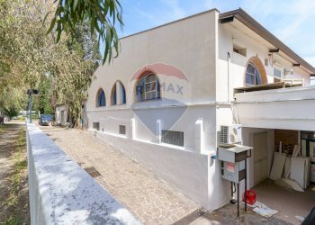 Casa all\'aperto - Locale Commerciale Via del Sole, 17 Marinello
 
17, Patti - foto 25