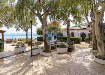 Terrazza - Locale Commerciale Via del Sole, 17 Marinello
 
17, Patti - foto 26