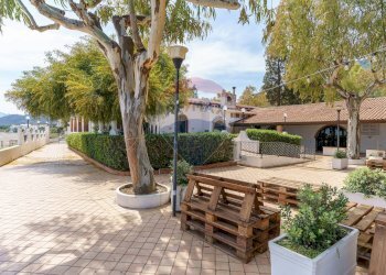 Terrazza - Locale Commerciale Via del Sole, 17 Marinello
 
17, Patti - foto 31