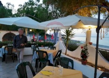 Terrazza - Locale Commerciale Via del Sole, 17 Marinello
 
17, Patti - foto 32