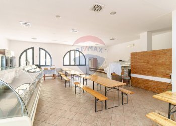 Sala da pranzo - Locale Commerciale Via del Sole, 17 Marinello
 
17, Patti - foto 48