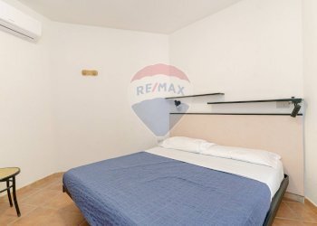 Camera / camera da letto - Locale Commerciale Via del Sole, 17 Marinello
 
17, Patti - foto 89