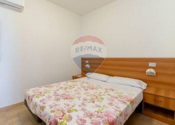 Camera / camera da letto - Locale Commerciale Via del Sole, 17 Marinello
 
17, Patti - foto 104