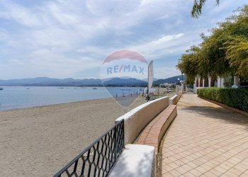 Vista dell\'acqua - Locale Commerciale Via del Sole, 17 Marinello
 
17, Patti - foto 119