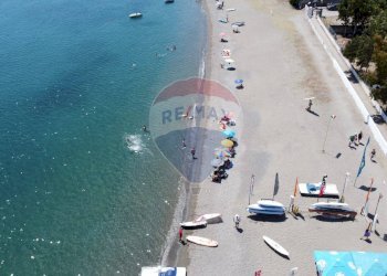 Vista dell\'acqua - Locale Commerciale Via del Sole, 17 Marinello
 
17, Patti - foto 120