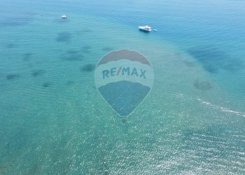 Vista dell\'acqua - Locale Commerciale Via del Sole, 17 Marinello
 
17, Patti - foto 129