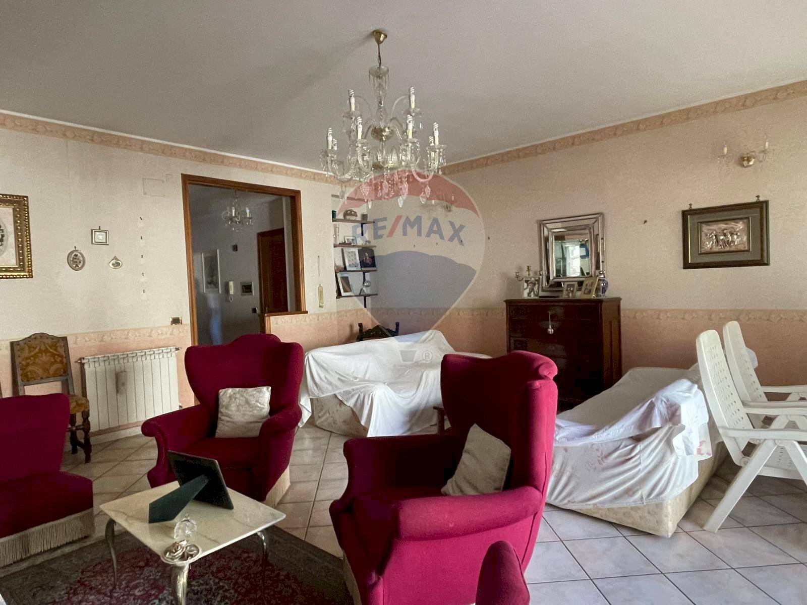 Soggiorno - Four-room apartment via Regina Margerita
 
14, Francavilla di Sicilia - photo 3