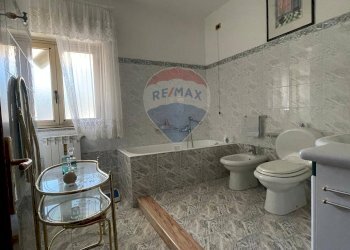 Bagno - Four-room apartment via Regina Margerita
 
14, Francavilla di Sicilia - photo 22