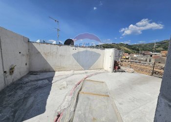 Terrazza - Independent house Via Giuseppe Mazzini
 
15/18, Calatabiano - photo 22