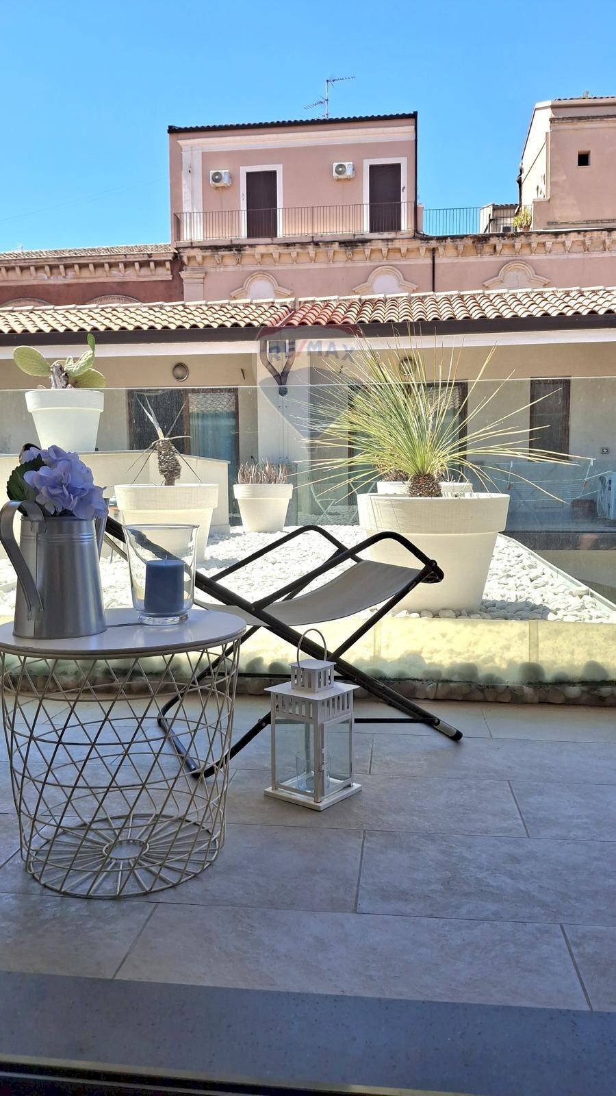 Terrazza - Bilocale Via Misterbianco
 
1, Catania - foto 1