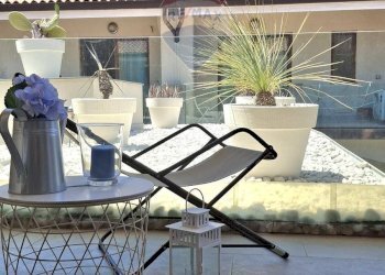 Terrazza - Bilocale Via Misterbianco
 
1, Catania - foto 1