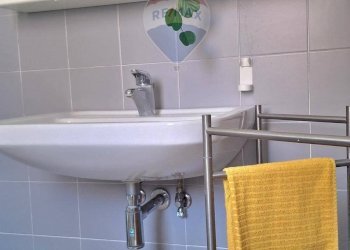 Bagno - Bilocale Via Misterbianco
 
1, Catania - foto 14