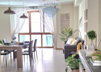 Sala da pranzo - Bilocale Via Misterbianco
 
1, Catania - foto 33