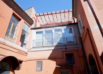 Interno corte - Villa Bifamiliare Via A.S. Mazzocchi
 
1, Caserta - foto 6