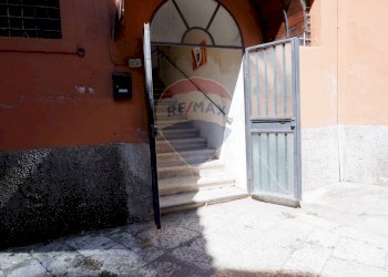 Portone di ingresso - Villa Bifamiliare Via A.S. Mazzocchi
 
1, Caserta - foto 7