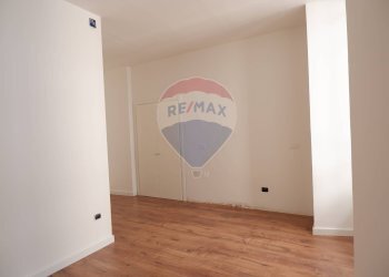 Camera matrimoniale - Villa Bifamiliare Via A.S. Mazzocchi
 
1, Caserta - foto 14