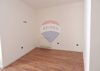 Camera letto 2 - Villa Bifamiliare Via A.S. Mazzocchi
 
1, Caserta - foto 21