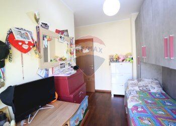 Camera / camera da letto - Trilocale via Cassinone
 
7, Seriate - foto 5