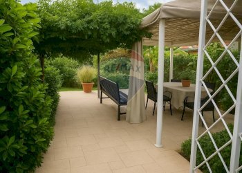 Terrazza - Casa semi indipendente VIA VICENZA
 
18, Novara - foto 1