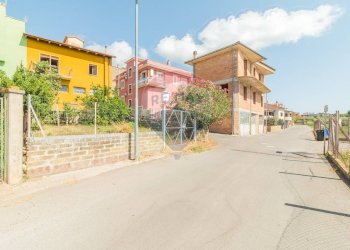 Edificio all\'aperto - Trilocale Via Venezia
 
24, Canino - foto 4