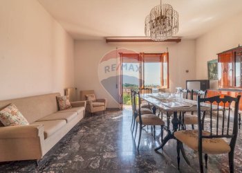 Sala da pranzo - Trilocale Via Venezia
 
24, Canino - foto 15