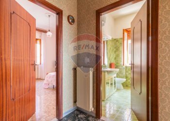 Hall / corridoio - Trilocale Via Venezia
 
24, Canino - foto 24