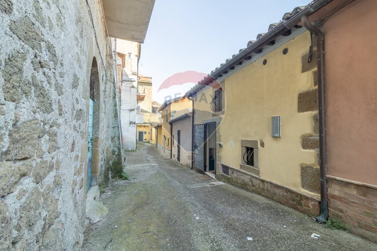 Edificio all\'aperto - Bilocale Ischia di Castro - foto 2
