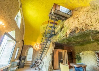 Scale - Bilocale Ischia di Castro - foto 18