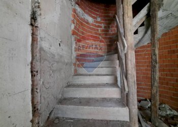 Scale - Rustico strada Citerna
 
59, Valenza - foto 19