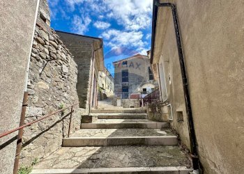 Scale - Appartamento San Nicola de Franchis
 
12, Montefusco - foto 7