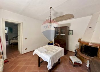 Sala da pranzo - Appartamento San Nicola de Franchis
 
12, Montefusco - foto 12