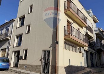 Edificio all\'aperto - Casa semi indipendente via cordova
 
43, Comiso - foto 4