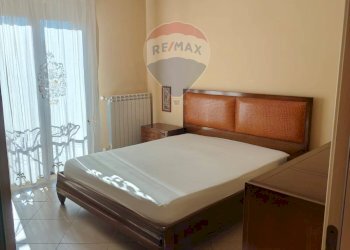 Camera / camera da letto - Casa semi indipendente via cordova
 
43, Comiso - foto 9