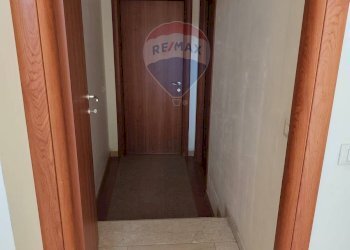 Hall / corridoio - Casa semi indipendente via cordova
 
43, Comiso - foto 23