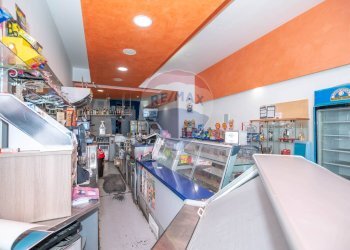 Cucina - Cafeteria - Cold Bar Piazza San Giuseppe
 
4, Mazzarrone - photo 5