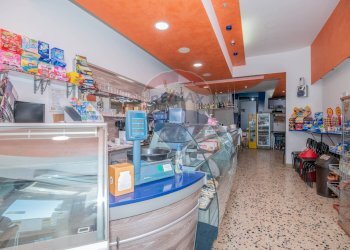 Dispensa di stoccaggio - Cafeteria - Cold Bar Piazza San Giuseppe
 
4, Mazzarrone - photo 6