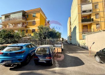 Edificio all\'aperto - Box VIA GARIGLIANO
 
14, Marano di Napoli - foto 24