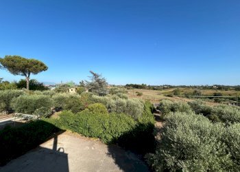 Edificio all\'aperto - Villa Via Dei Rutuli, Aprilia - foto 11