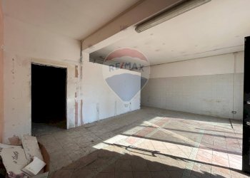 Foto 21 - Commercial Premises toscanini
 
53, Aprilia - photo 21