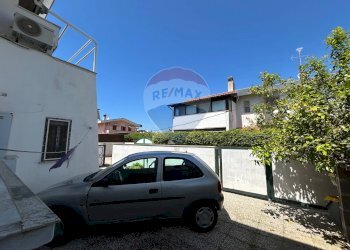 Foto 7 - Villa a Schiera Via Dei faggi
 
37, Anzio - foto 7