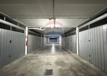 Foto 2 - Box Via delle Regioni
 
43, Aprilia - foto 2