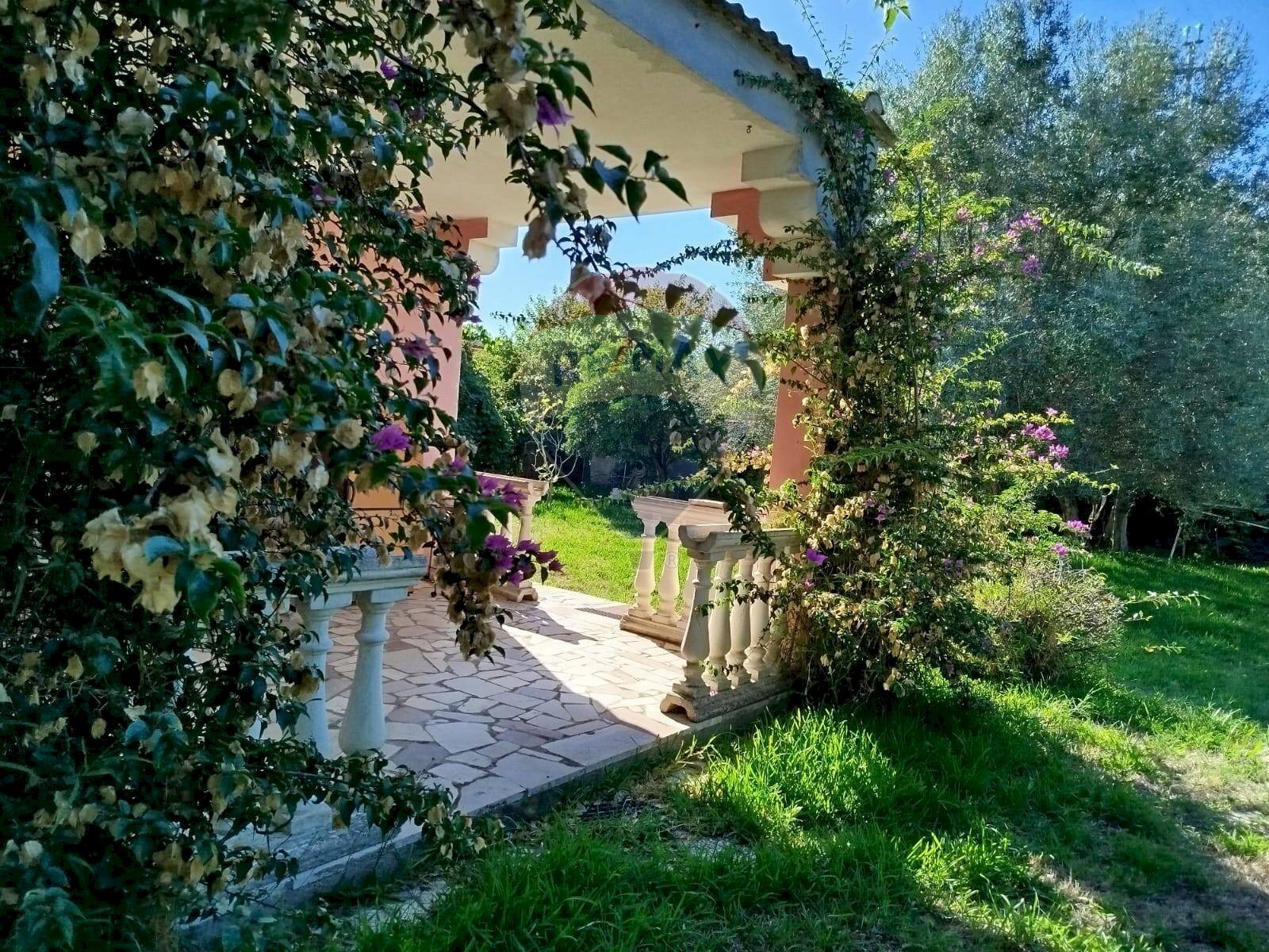 Foto 2 - Villa Aprilia - foto 2