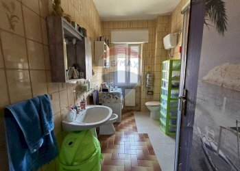 Foto 16 - Three-room apartment via molise
 
2, Aprilia - photo 16